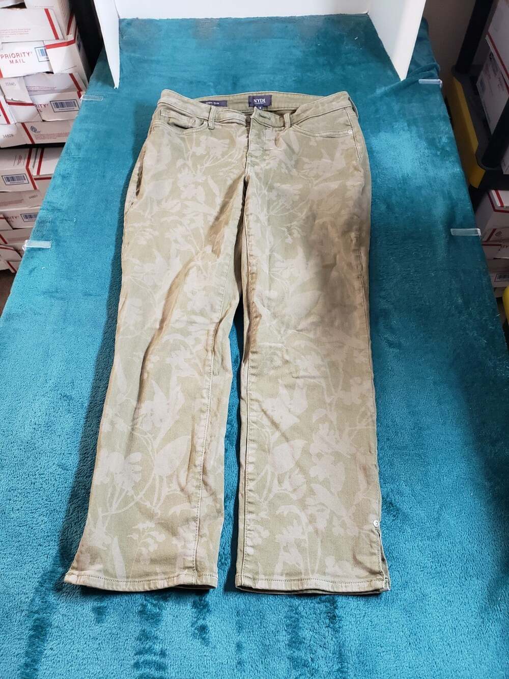 NYDJ Jeans Size 8 Womens Green Stretch Pants Floral Mid Rise Sheri Slim Crop